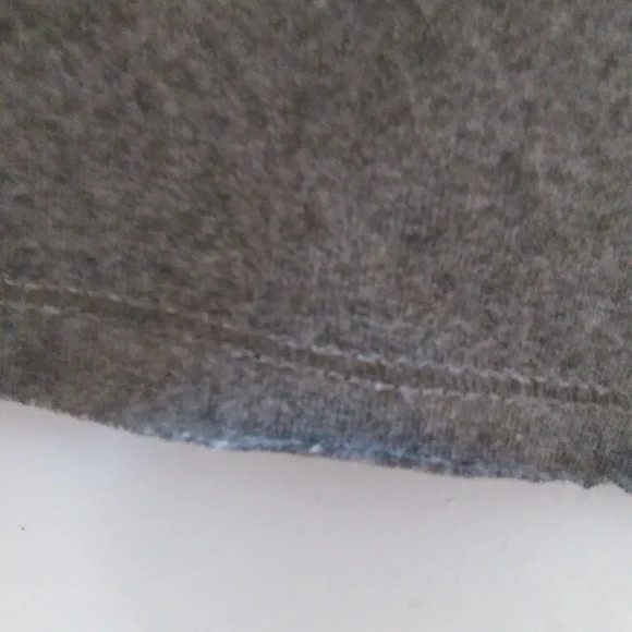 Dantelle ruffled shirt gray size small raw edges - Picture 7 of 8